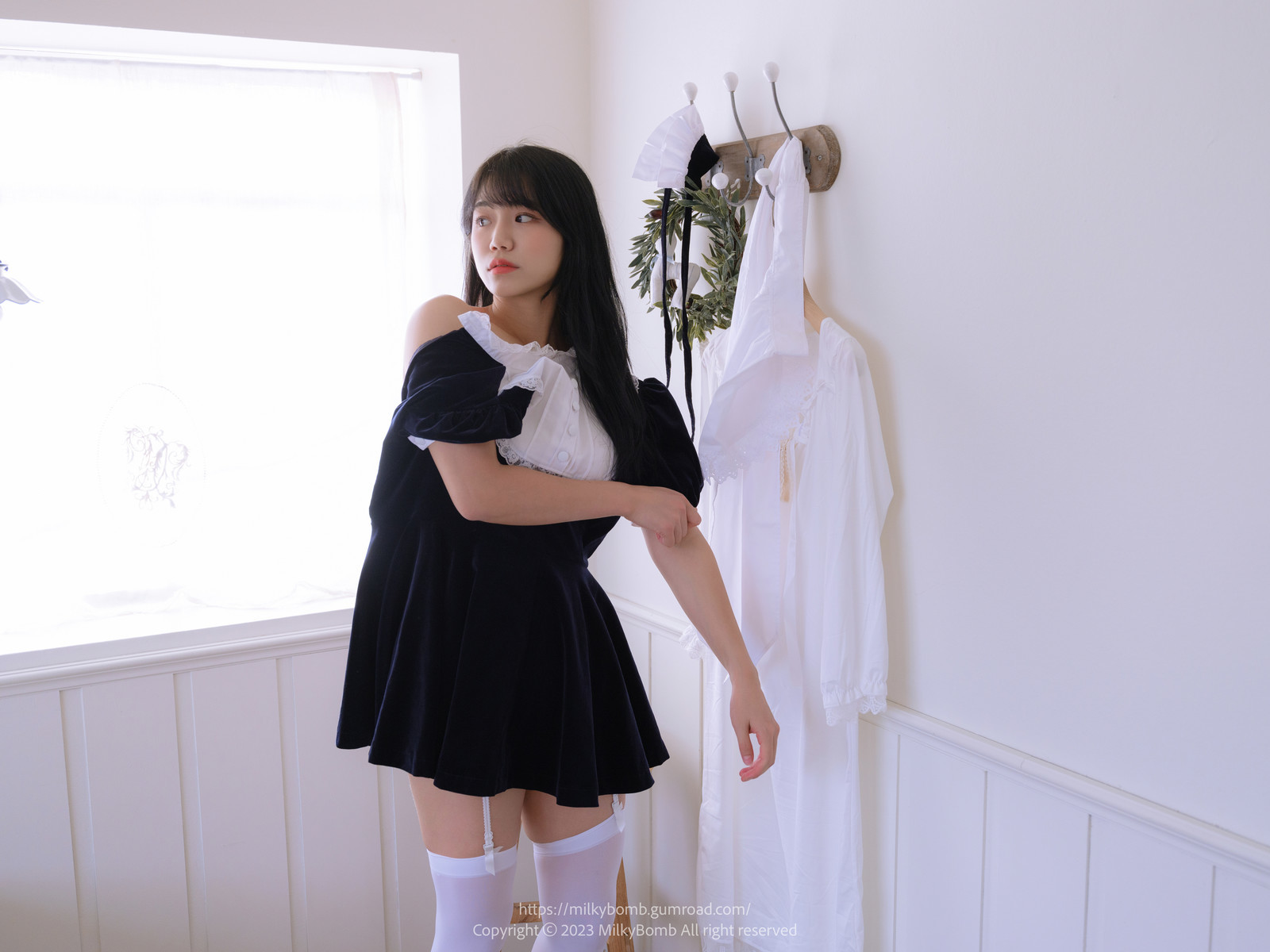 Yui-유이-MilkyBomb-Maid-Set01-10-02