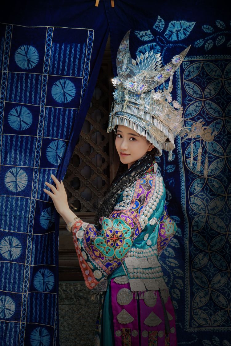 年年---苗疆少女50P-333M-01-24