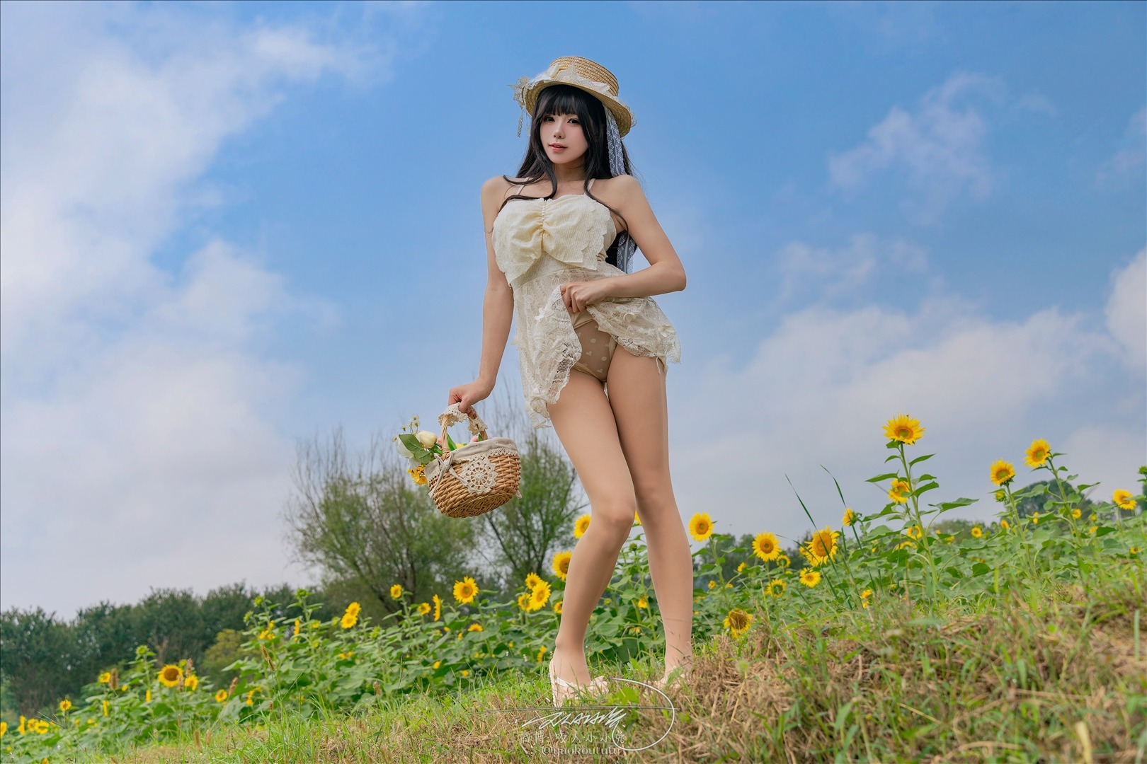 咬一口兔娘-咬人小小兔---七月作品-夏の葵-74P1V-74P-1V-101298-MB-20240828ad-08-30