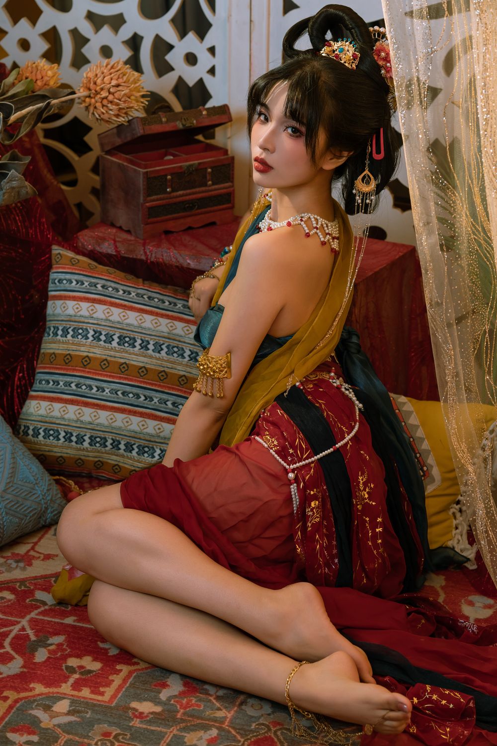 云溪溪-奶桃桃轩萧学姐-朝开1-34P-1V-15GB-04-05