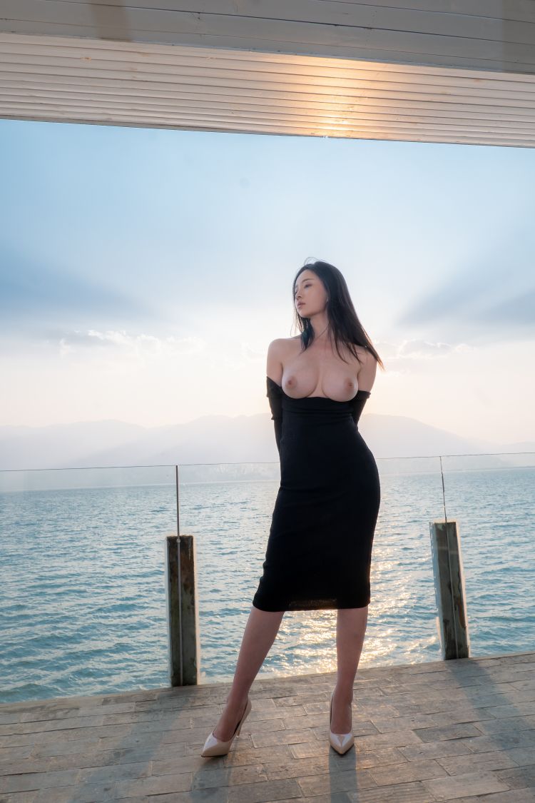 年年---洱海50P-1458M-01-26