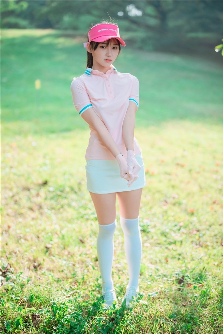 DJAWA-Photo---HENDOONG-혠둥이---On-Green-101P118GB-20240814b-08-14