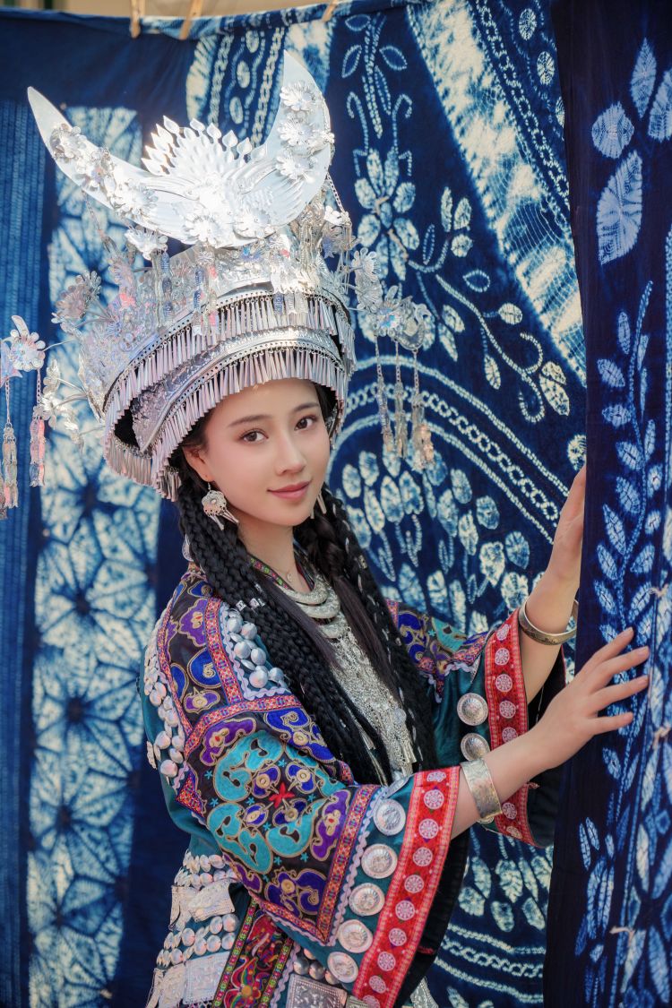 年年---苗疆少女50P-333M-01-24