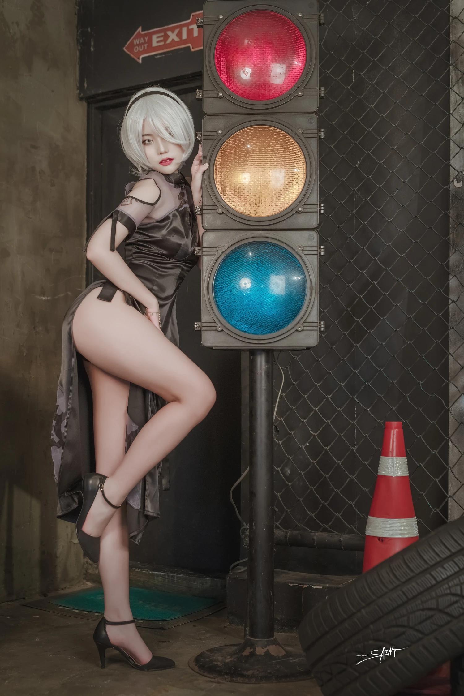 Yuna-유나-SAINT-Photolife-Nier-Automata-2B-11-10