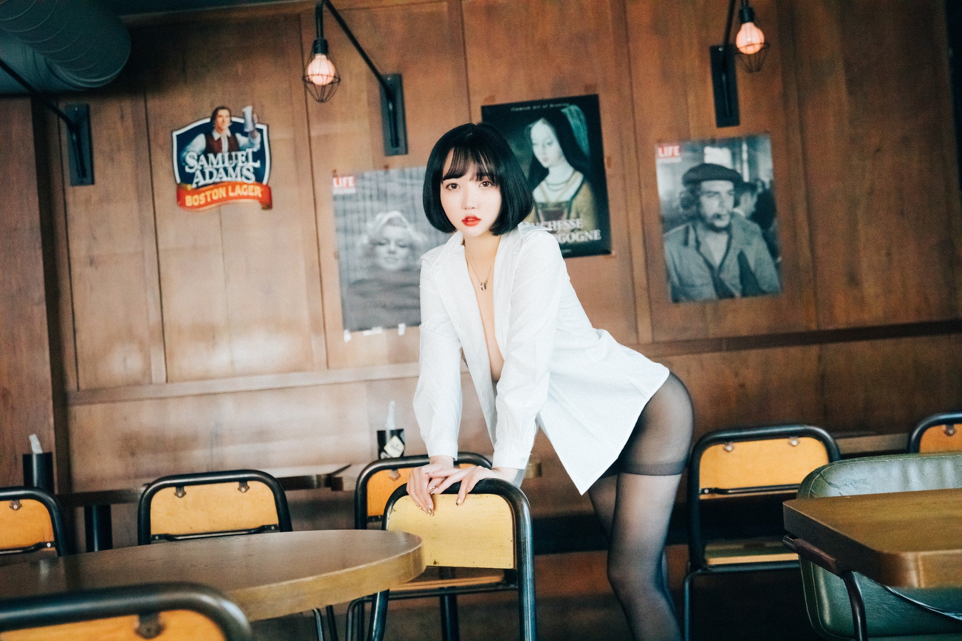 Son-Yeeun-손예은-Loozy-Tainted-Love-Bar-Set01-01-19