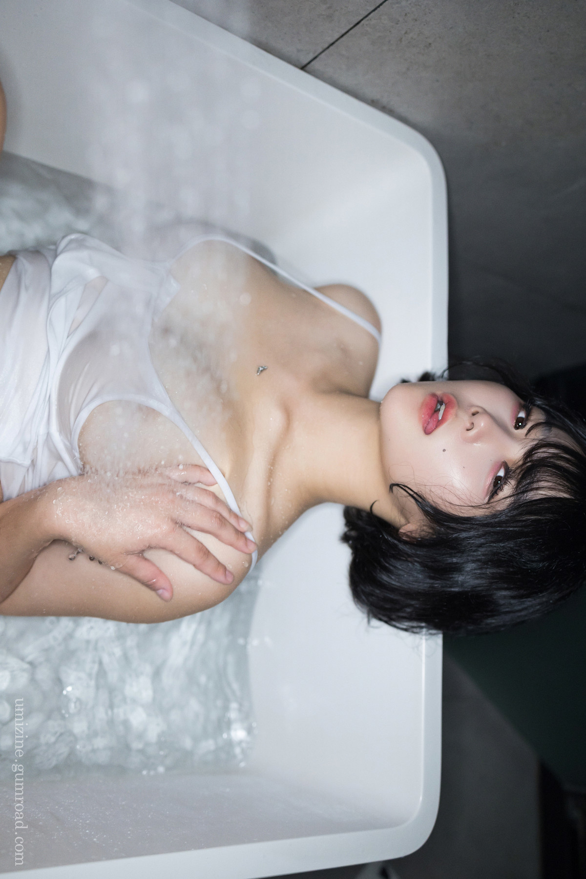 ZIAKwon-권지아-UMIZINE-Bathtub-Mermaid-Set02-03-13