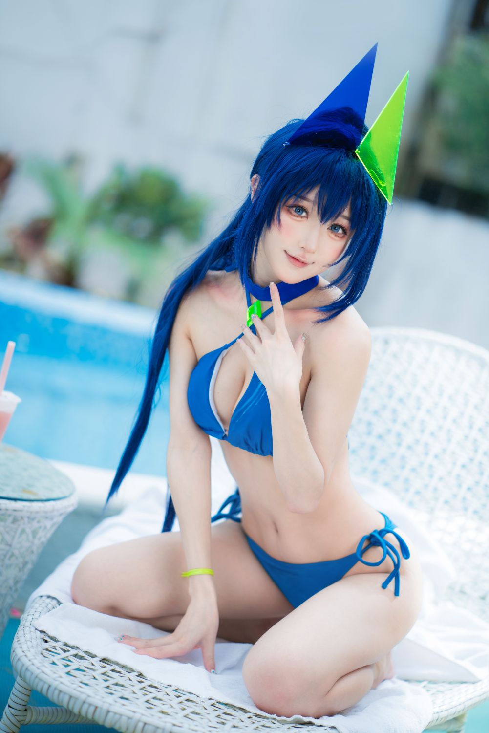 阿包也是兔娘---花园-泳装-35P-306MB-02-25