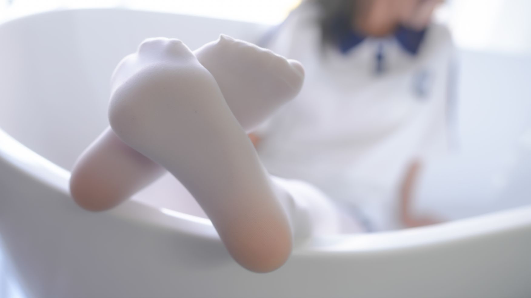 紧急企划-小婕-校服白丝-R18-65P1V-944M-06-29