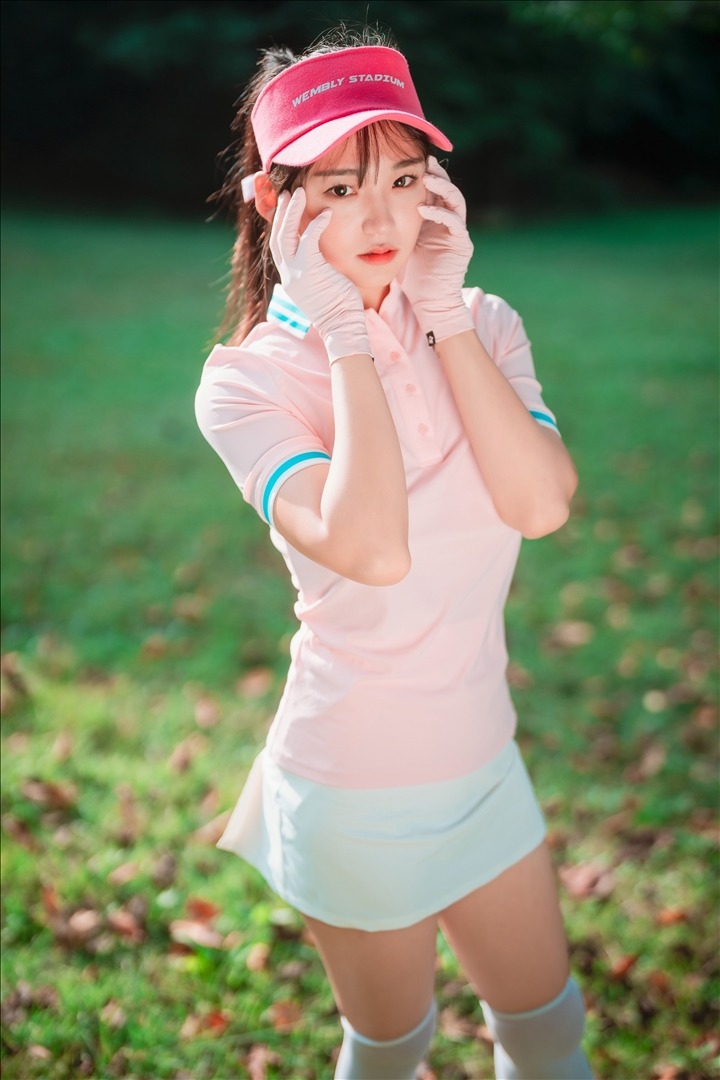 DJAWA-Photo---HENDOONG-혠둥이---On-Green-101P118GB-20240814b-08-14