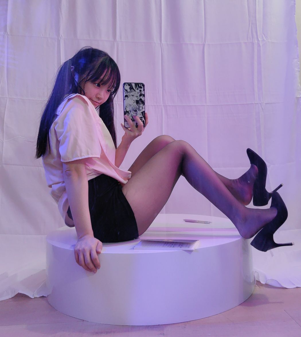 神沢永莉---双马尾黑丝班主任-72P-1V-03-29