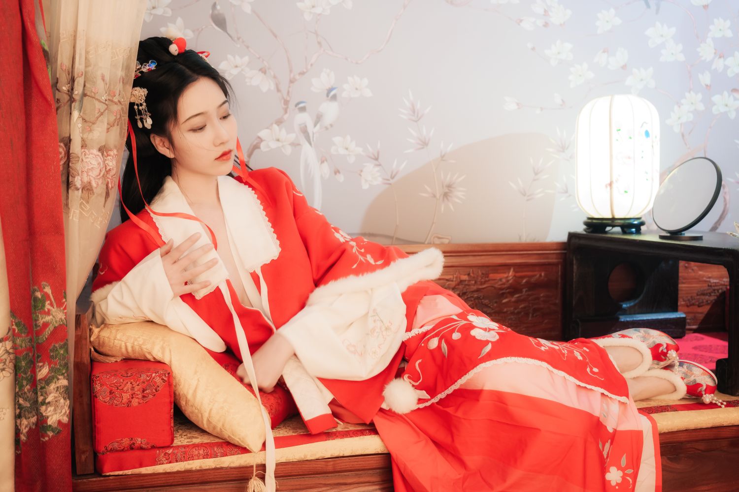 年年---点绛唇46P-5439M-01-23