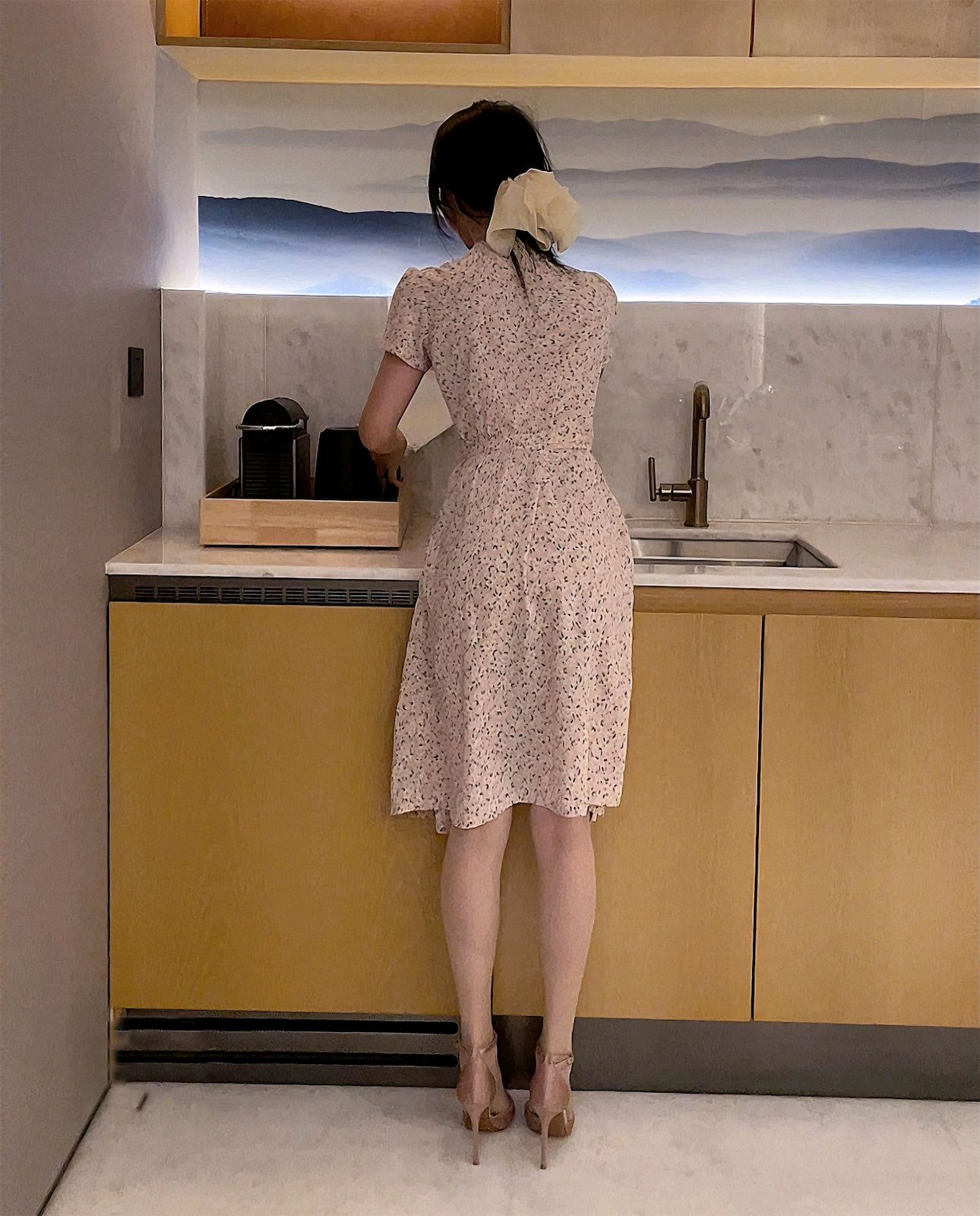 抖娘-利世---小保姆与老头-140P1V-181MB-04-27