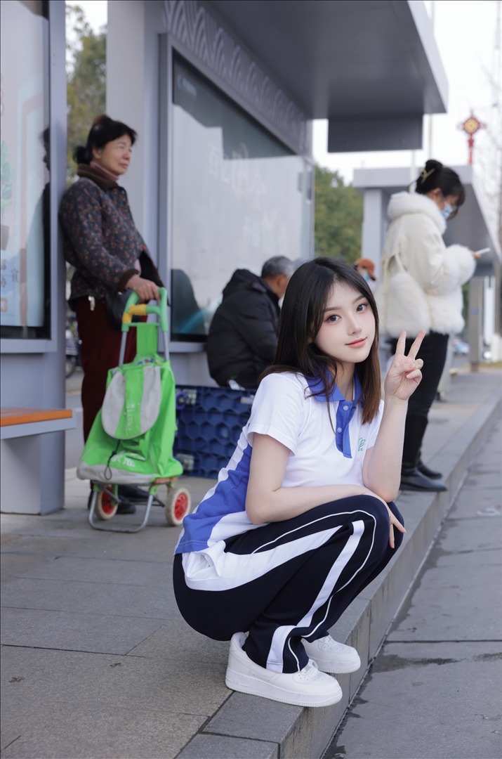 豆瓣酱---公交车-85P-85P-153-GB-20240811e-08-14