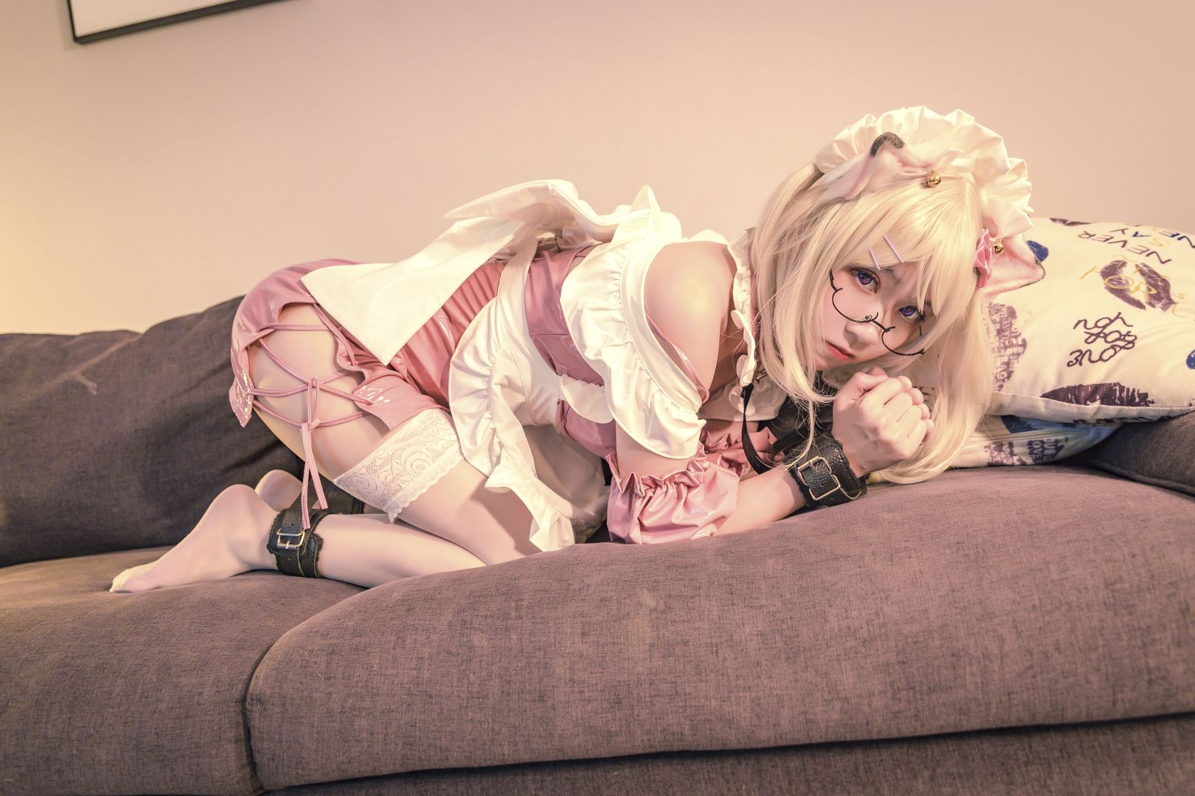 流年不停w---束缚猫猫-粉色女仆-04-09