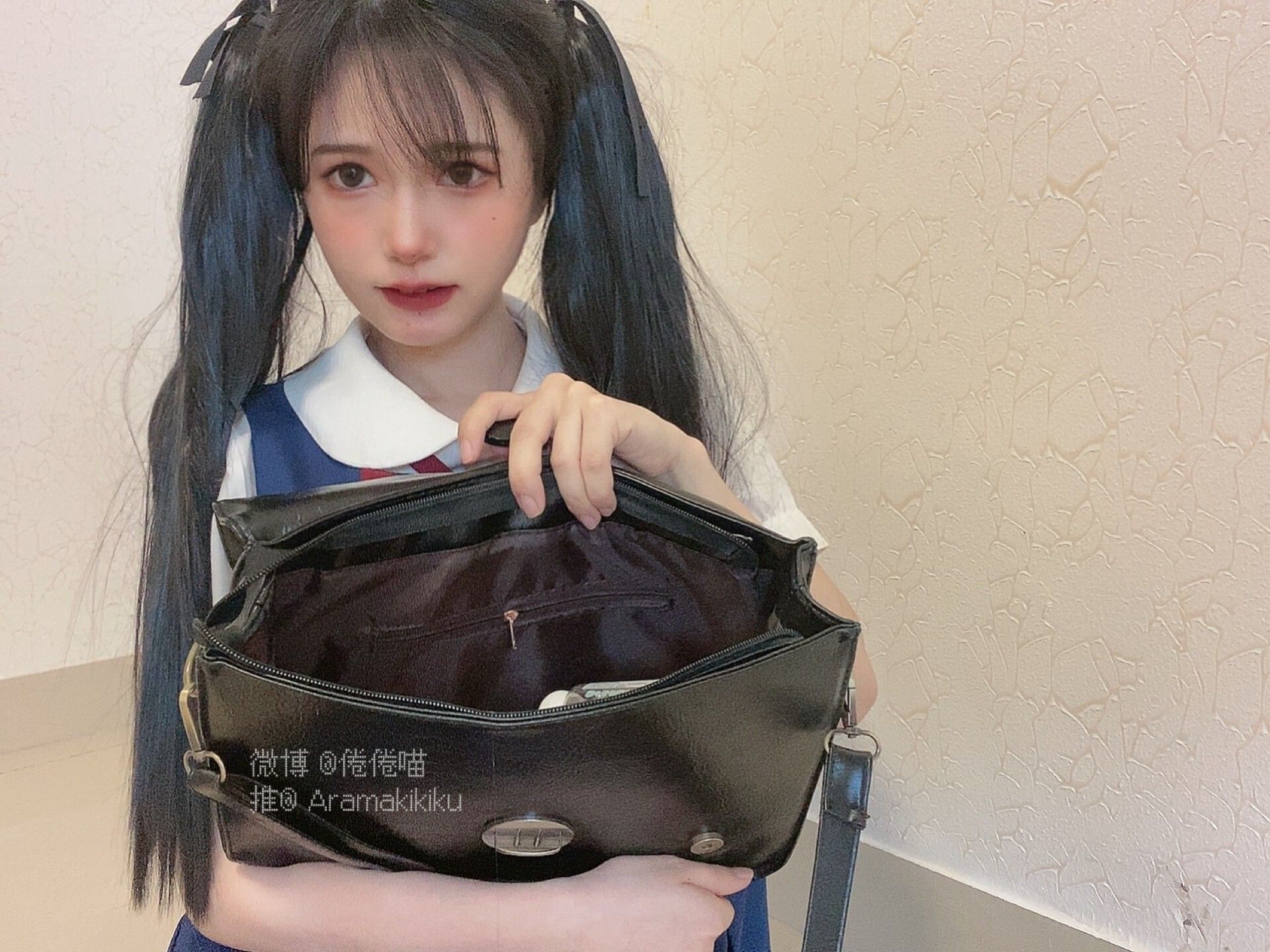 倦倦喵---JK的书包里有什么-01-17