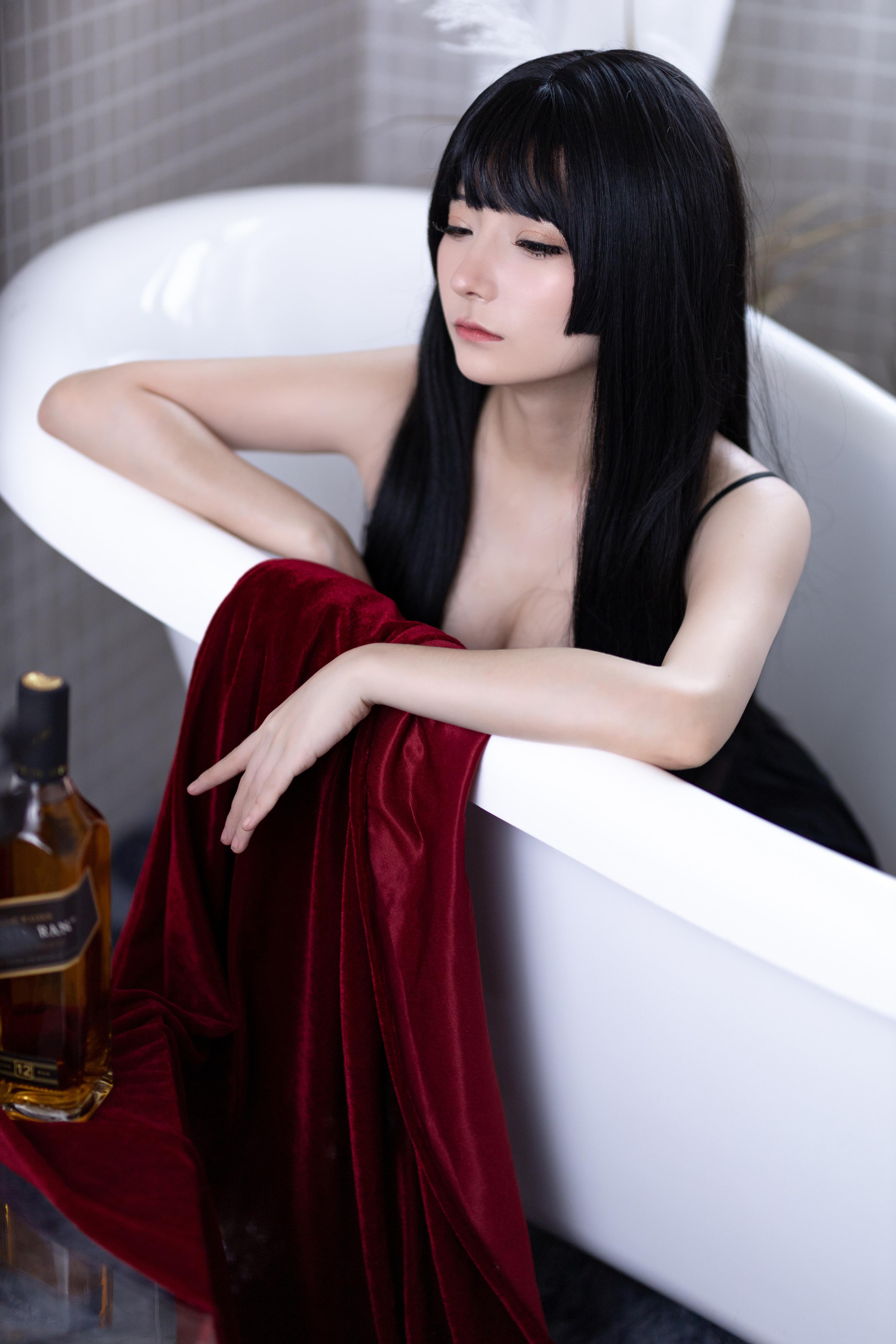 NO011-是三不是世w-黑玫瑰-40P-313MB-09-06