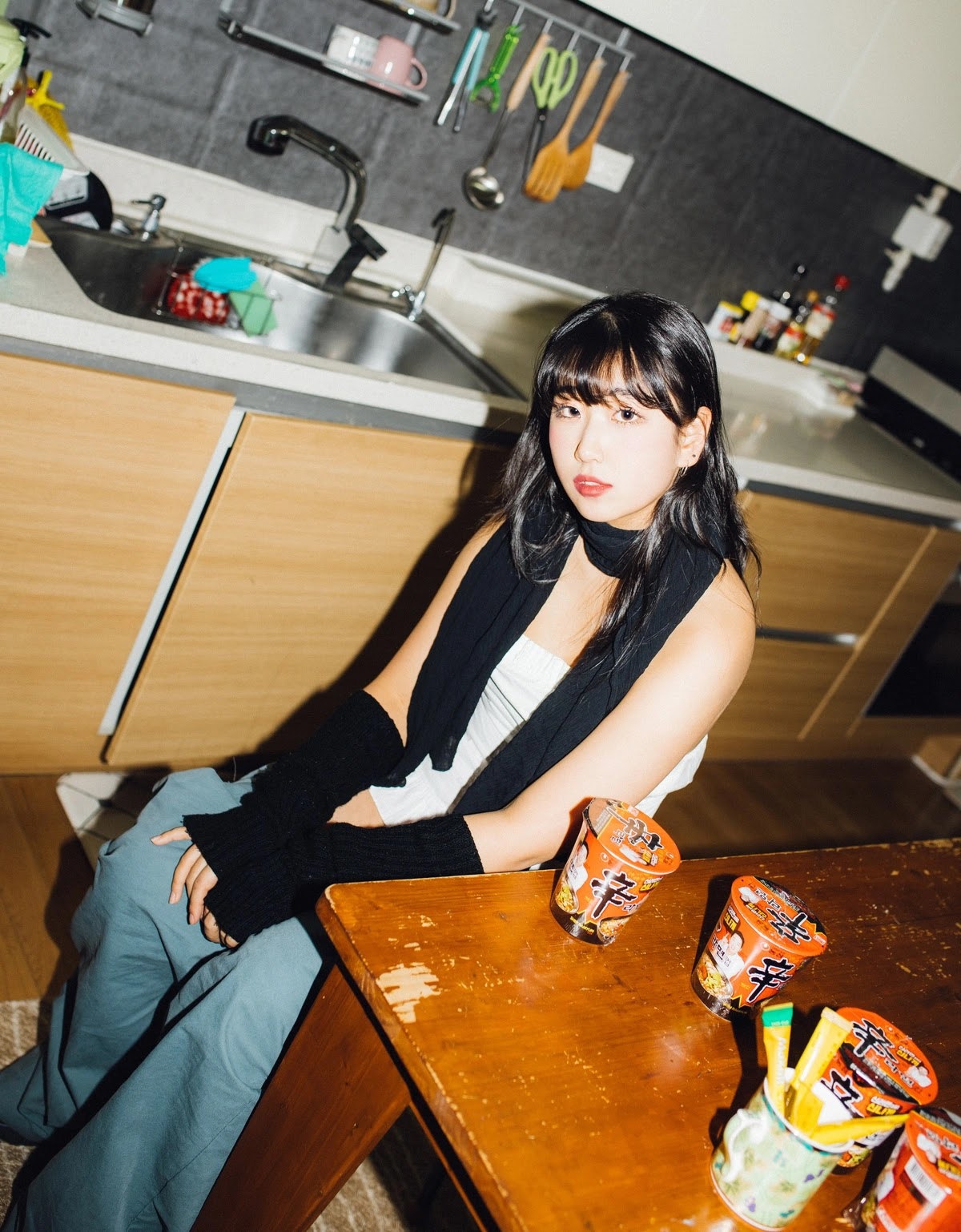 Ji-Eun-Lim-임지은-Moon-Night-Snap-Weirdness-12-30