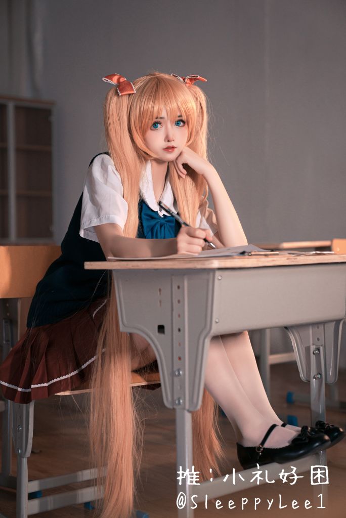 小礼好困---秋月爱莉-41P-381MB-05-15