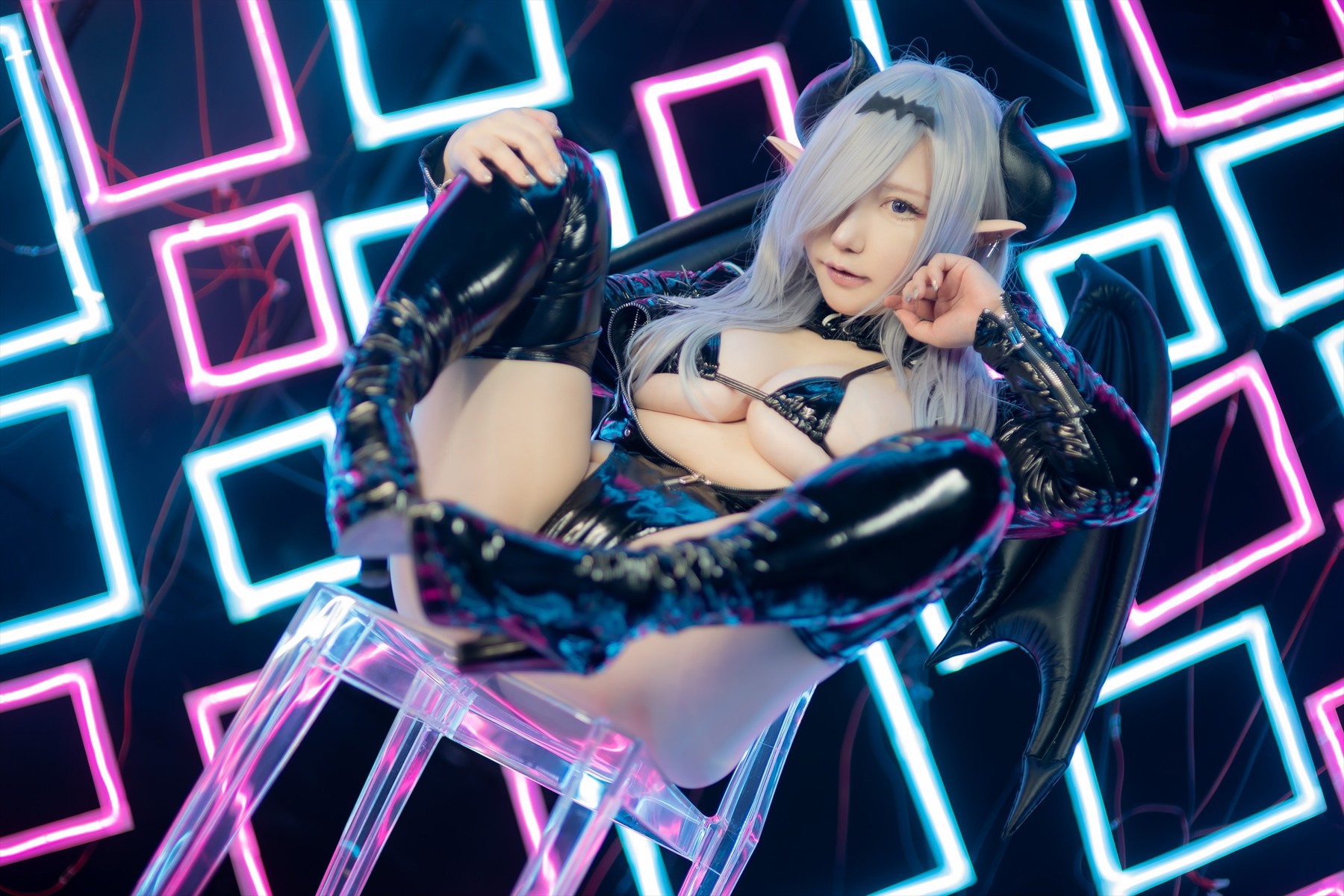 Cosplay-SAKUサク-See-through-Bunny-Succubus-Set04-05-02
