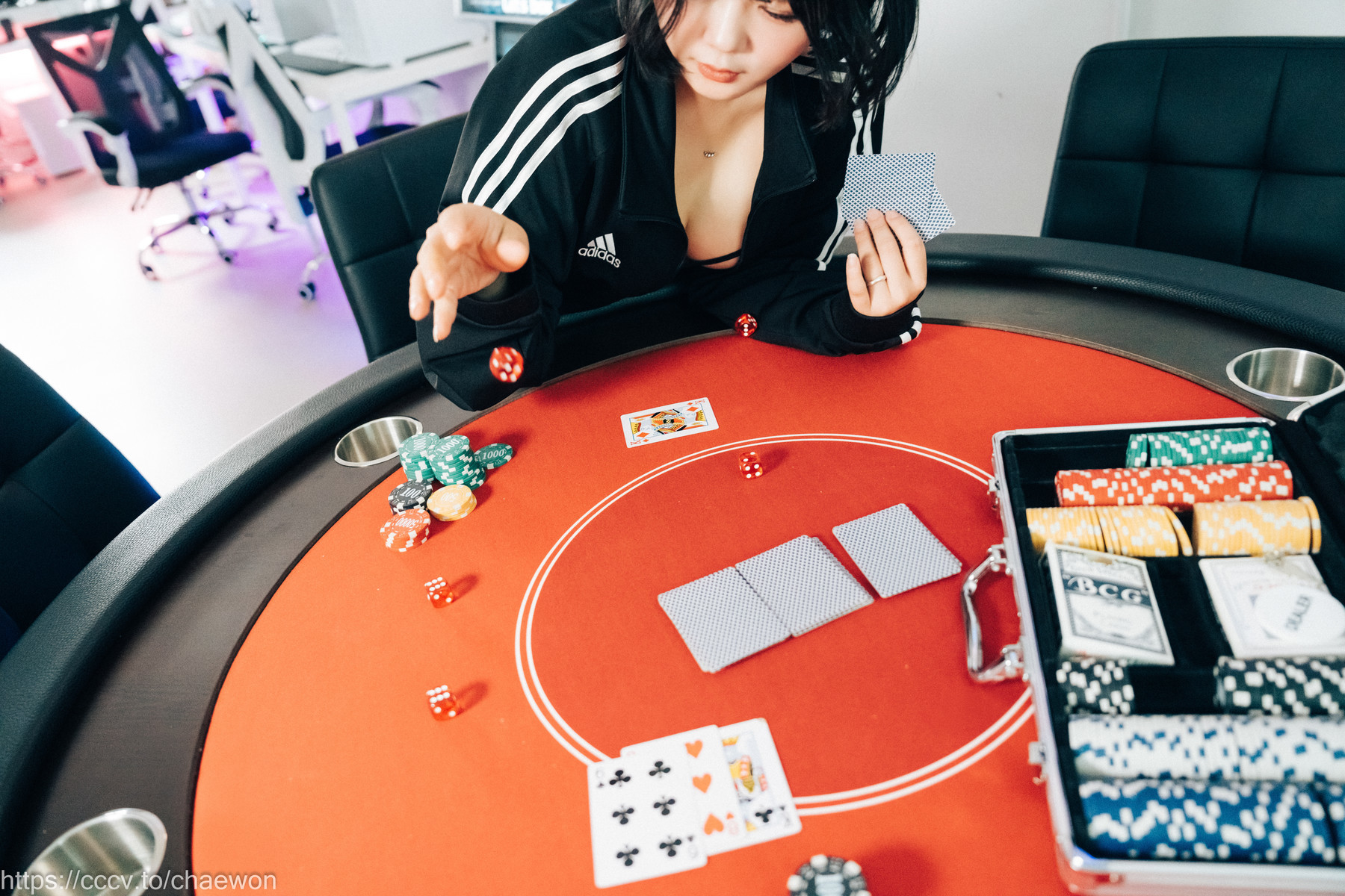 ZIAKwon-권지아-Loozy-PC-Room-With-SP-Set01-08-31