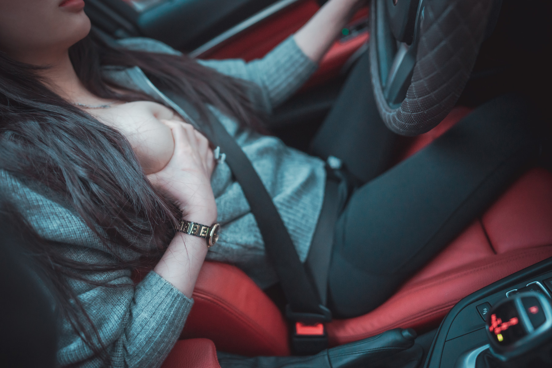 Son-Yeeun-손예은-DJAWA-Drive-My-Car-10-15