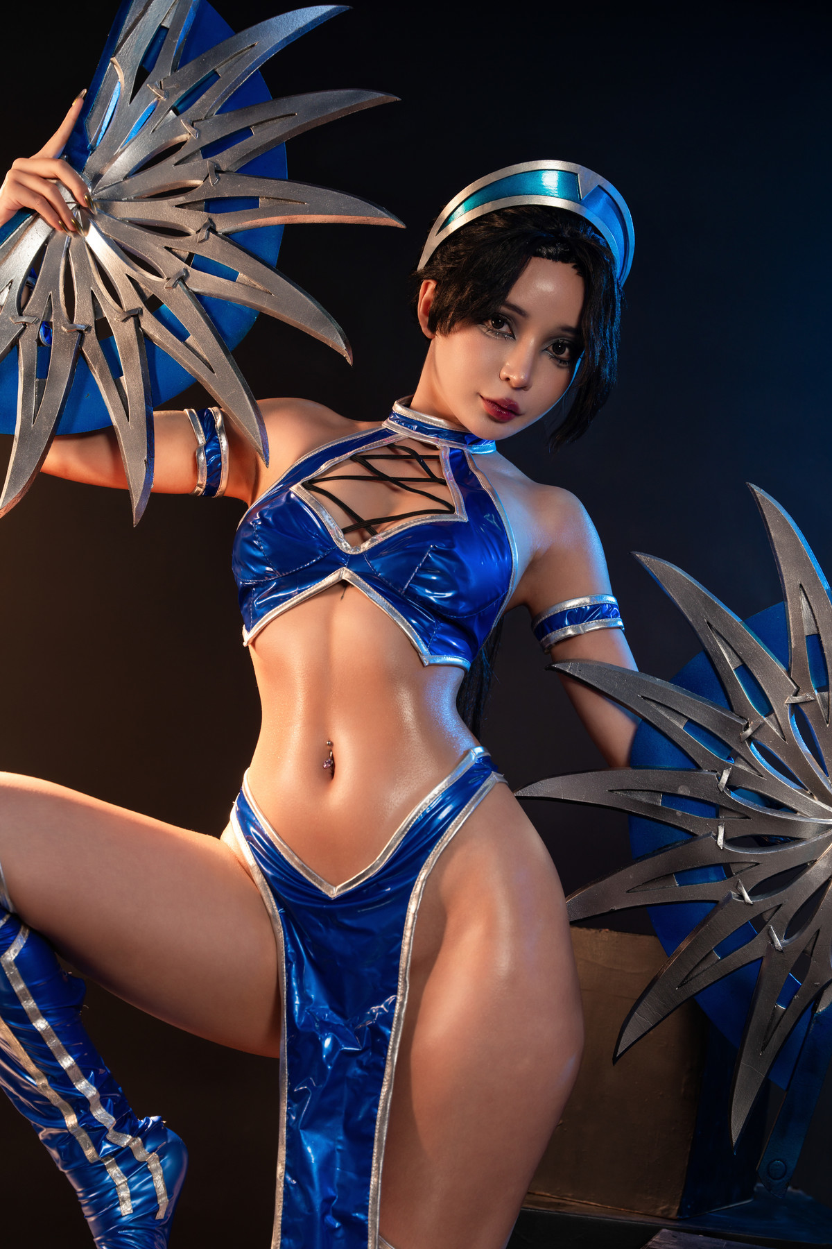 Cosplay-UmekoJ-Kitana-Mortal-Kombat-Set01-10-05