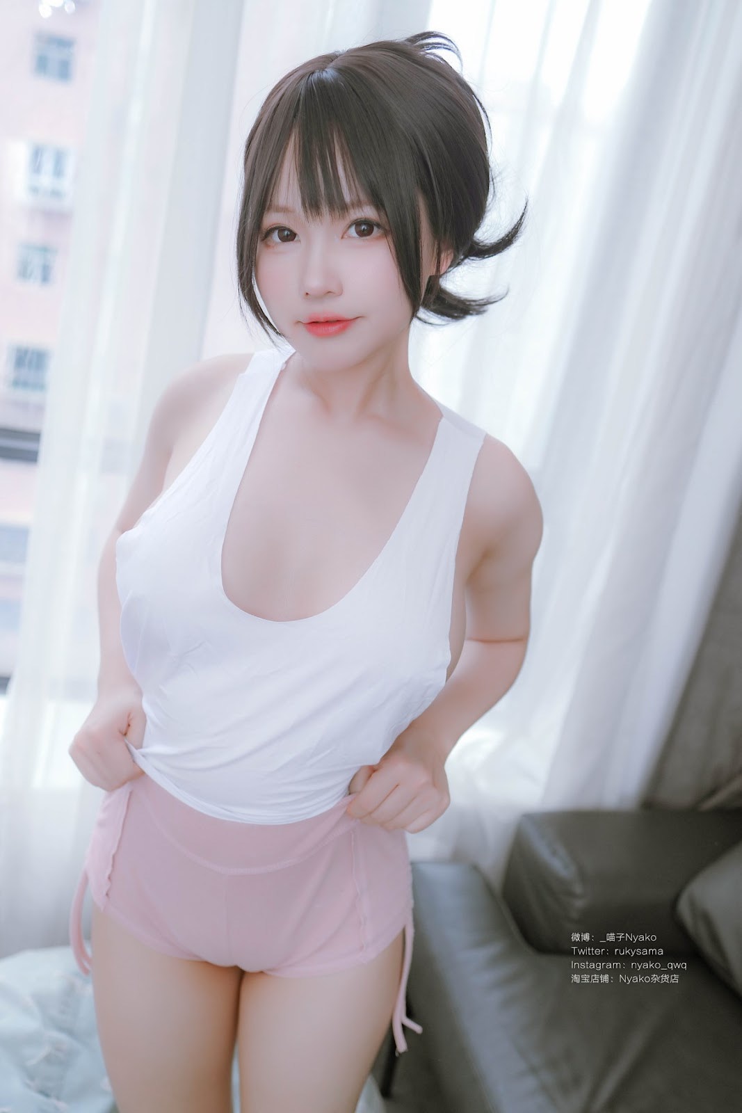 Cosplay-Nyako喵子-隣のやばいお姉さん-背心-09-20