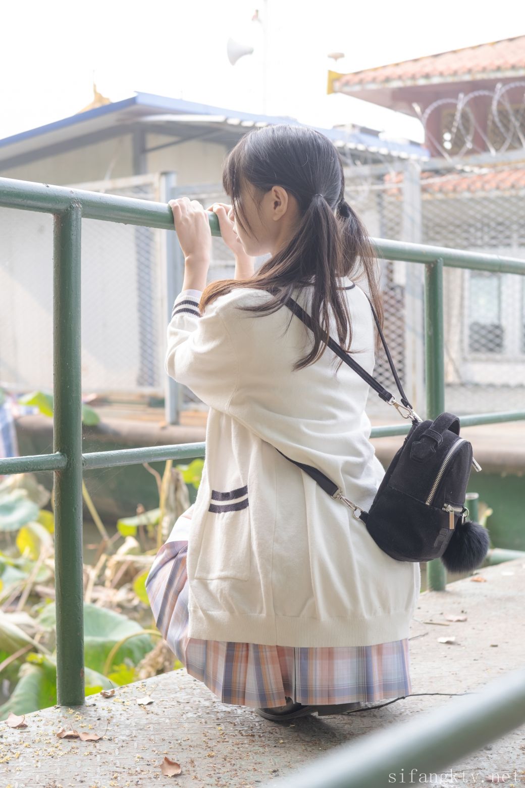 VIP小七-JK-R18-230P1V-372G-01-14