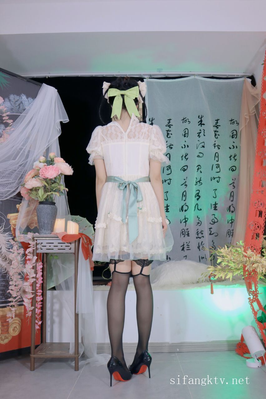 Miao喵酱x小简x奶糊-2024大型三人春晚限定-裸舞才艺-02-16