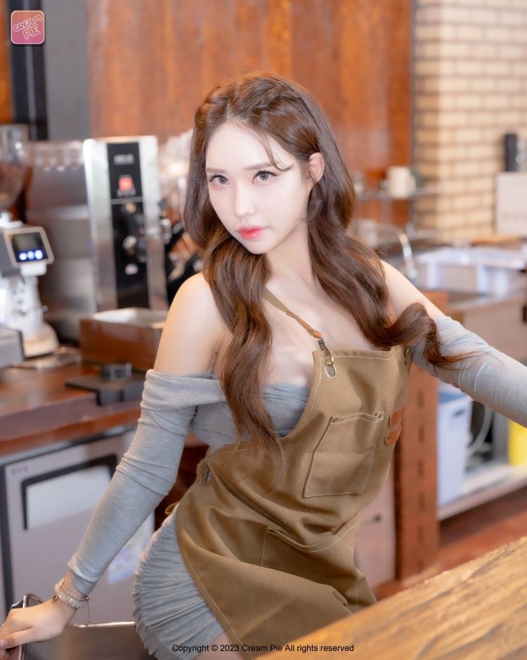 CREAM-PIE-Hani-하니---Pictorial-1st-02-23-2