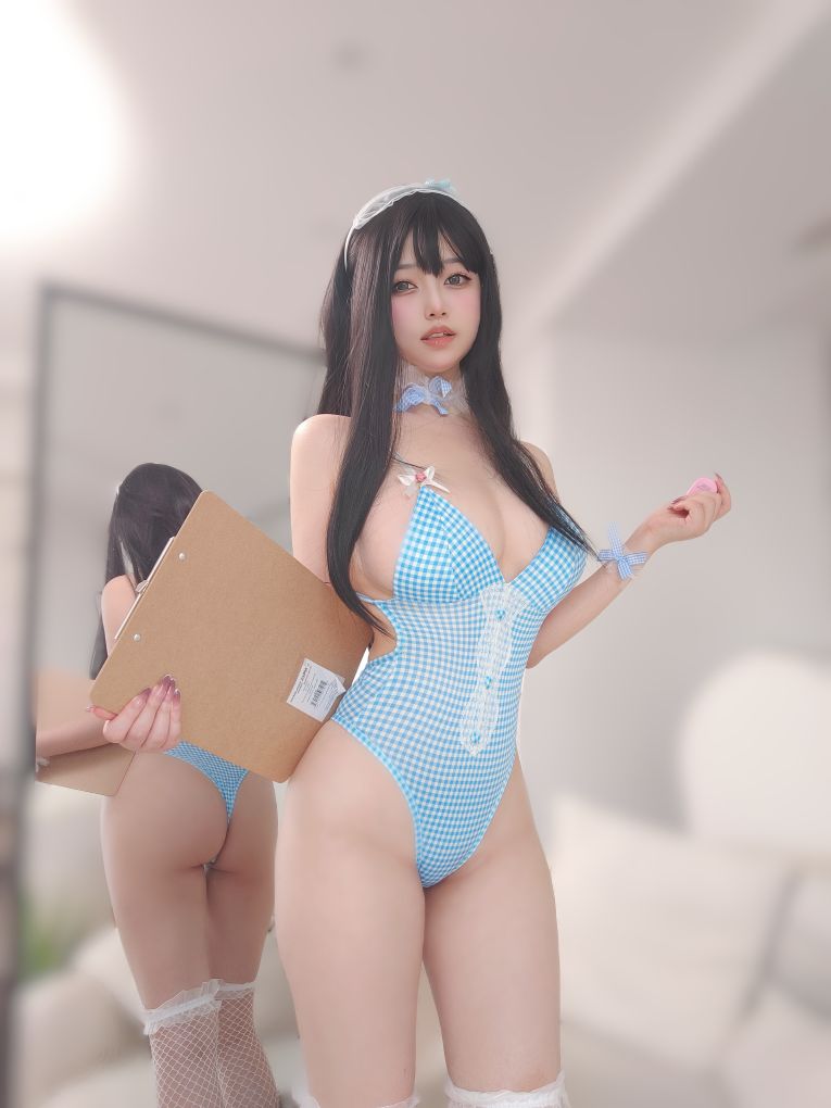 女主K-蓝色泳装女仆-04-18