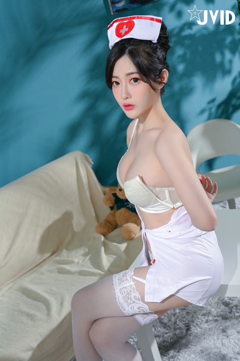 JVID精品-璃奈酱-极品女神-情趣护士-大尺度写真-02-27
