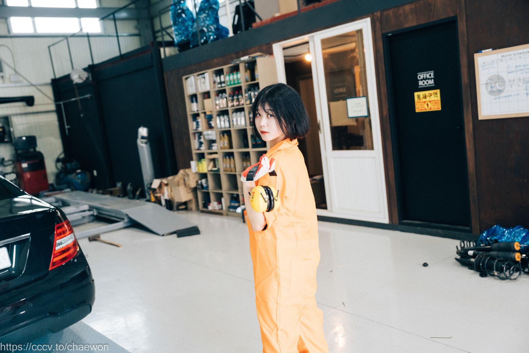 Loozy-Zia-지아---Garage-Girl-02-22