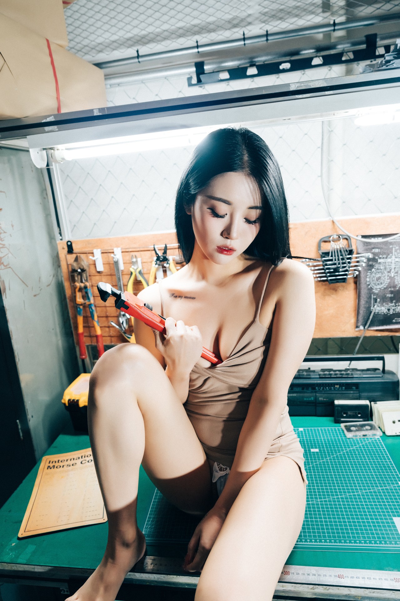 Jeong-Bomi-정보미-Loozy-Secret-Treatment-Set01-03-08