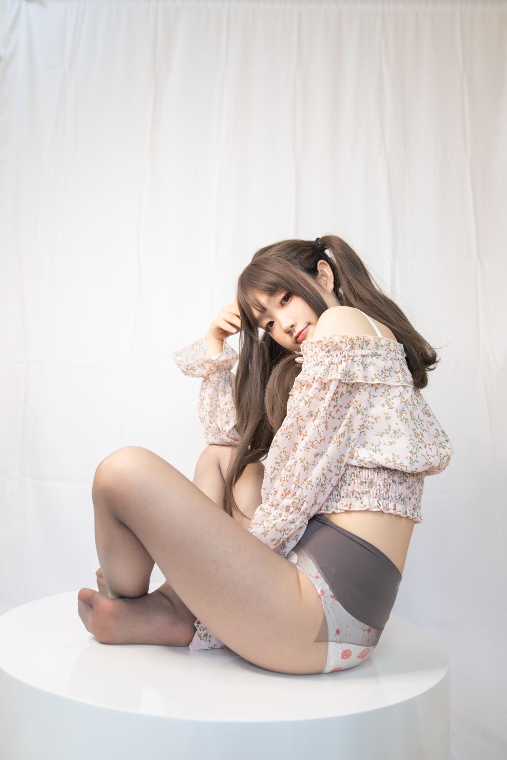 神沢永莉---缠玛瑙灰象牙白-45P-03-29