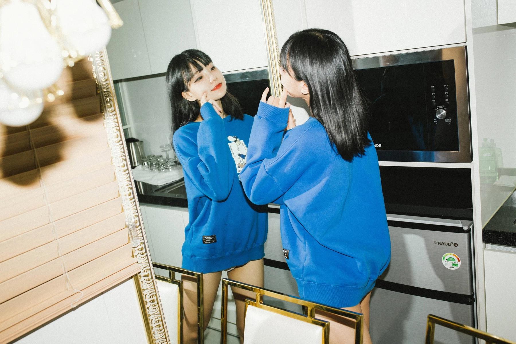 Jeong-Jenny-정제니-Moon-Night-Snap-The-First-Set01-05-07