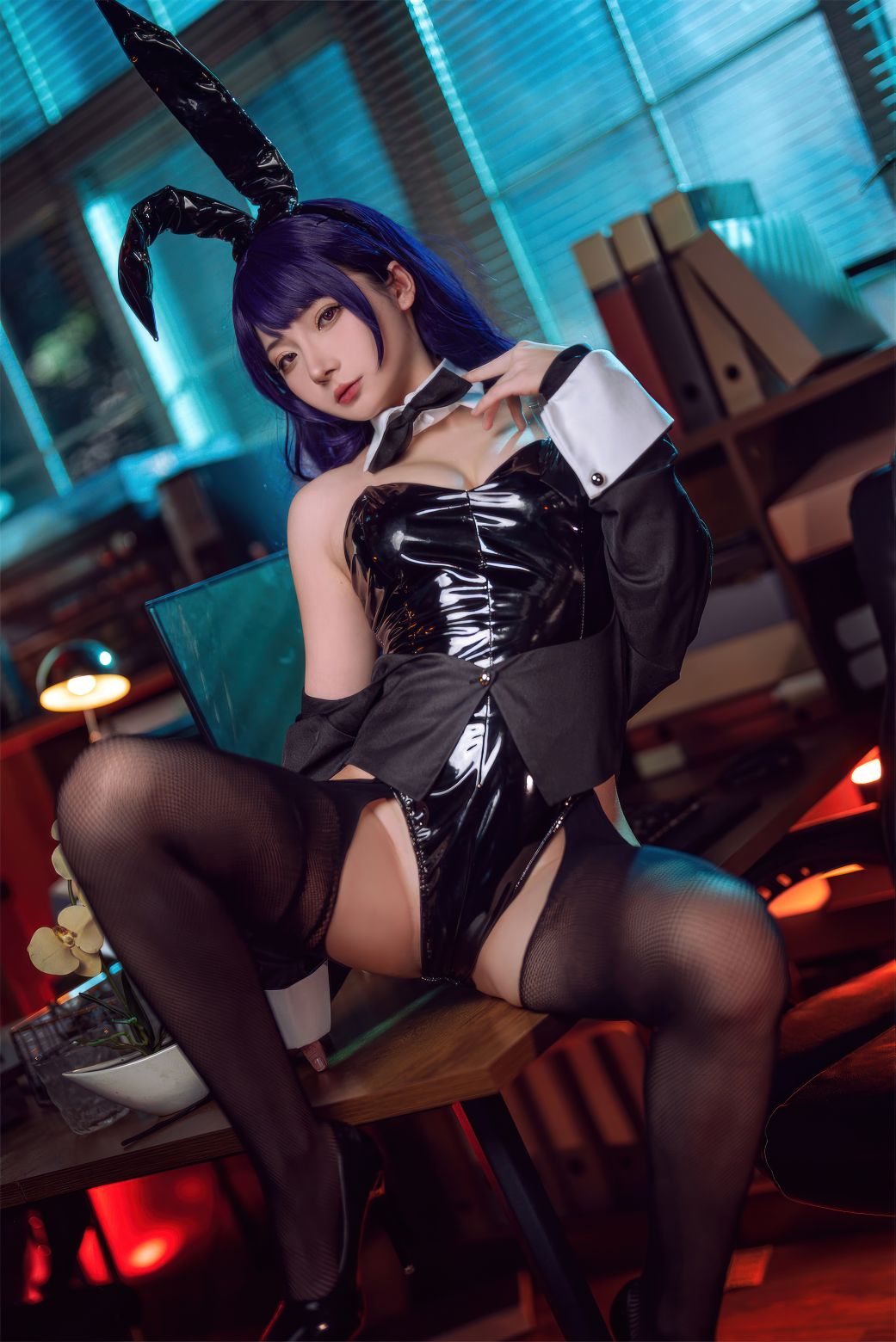 是三不是世w---喜多川海梦-紫发兔女郎-06-21