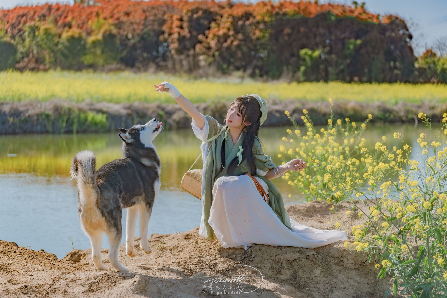 咬人小小兔-黏黏团子兔---五月作品田耕记-74P1V-181GB-06-15