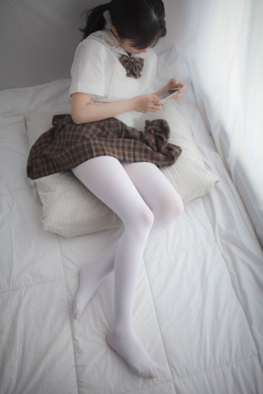 少女秩序写真-vol007-白丝棕格裙51P-01-10