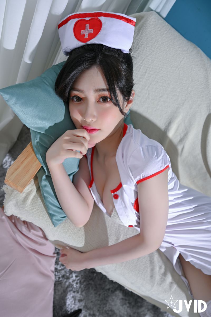 JVID精品-璃奈酱-极品女神-情趣护士-大尺度写真-02-27