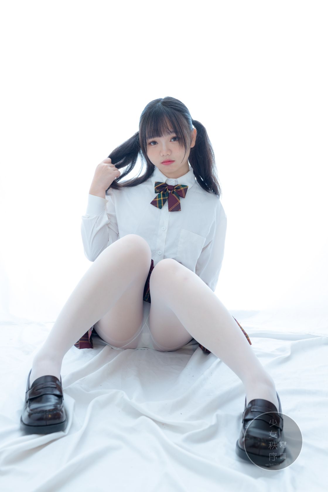 少女秩序---乐栀-gr03L-60P-526MB-01-06