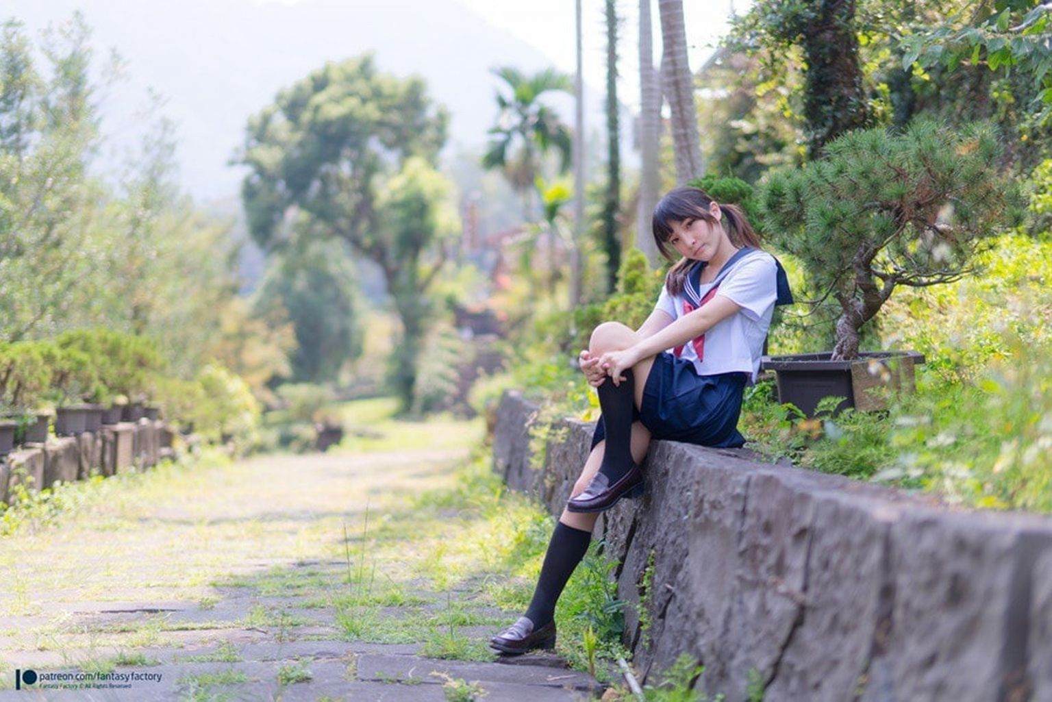 小丁Patron-High-School-Girl-with-Pretty-Pussy-皮衣濕身誘惑-Fantasy-Factory-04-04