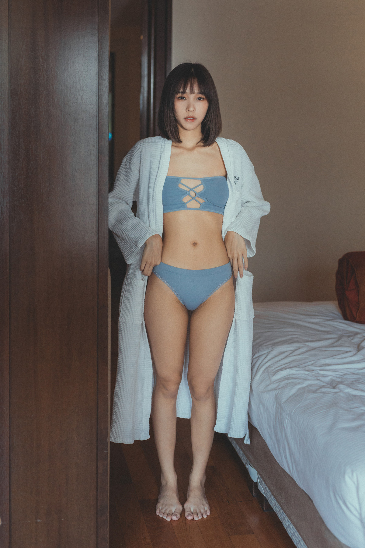 Tracia-DCP-snaps-Vol02-Photobook-Set01-10-05