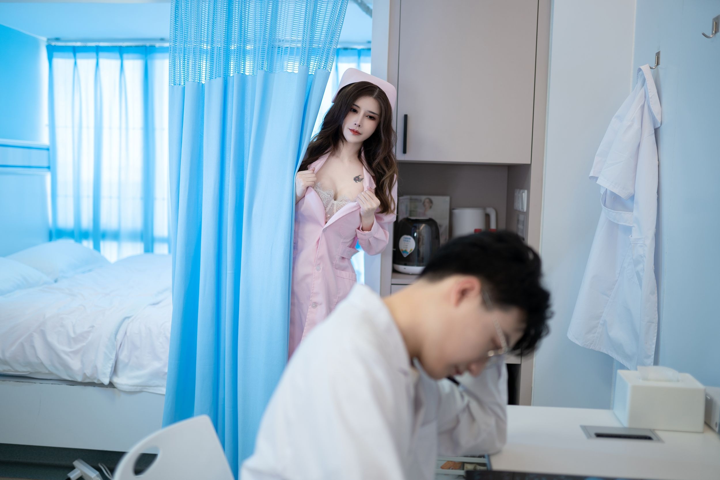 鹿八岁---医生和护士-65P-07-21