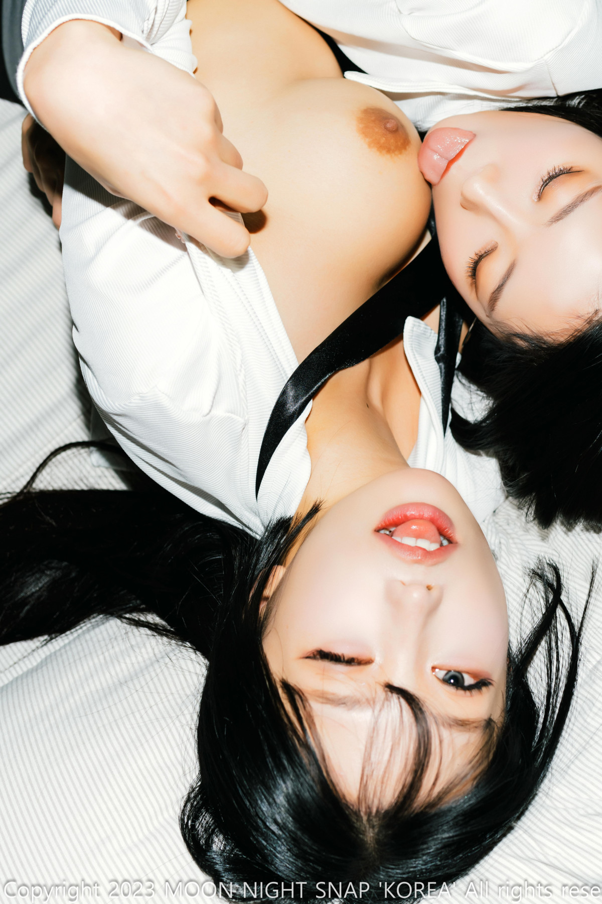 Mona-모나-Jucy-쥬시-Moon-Night-Snap-8220Stick8221-Set01-01-09