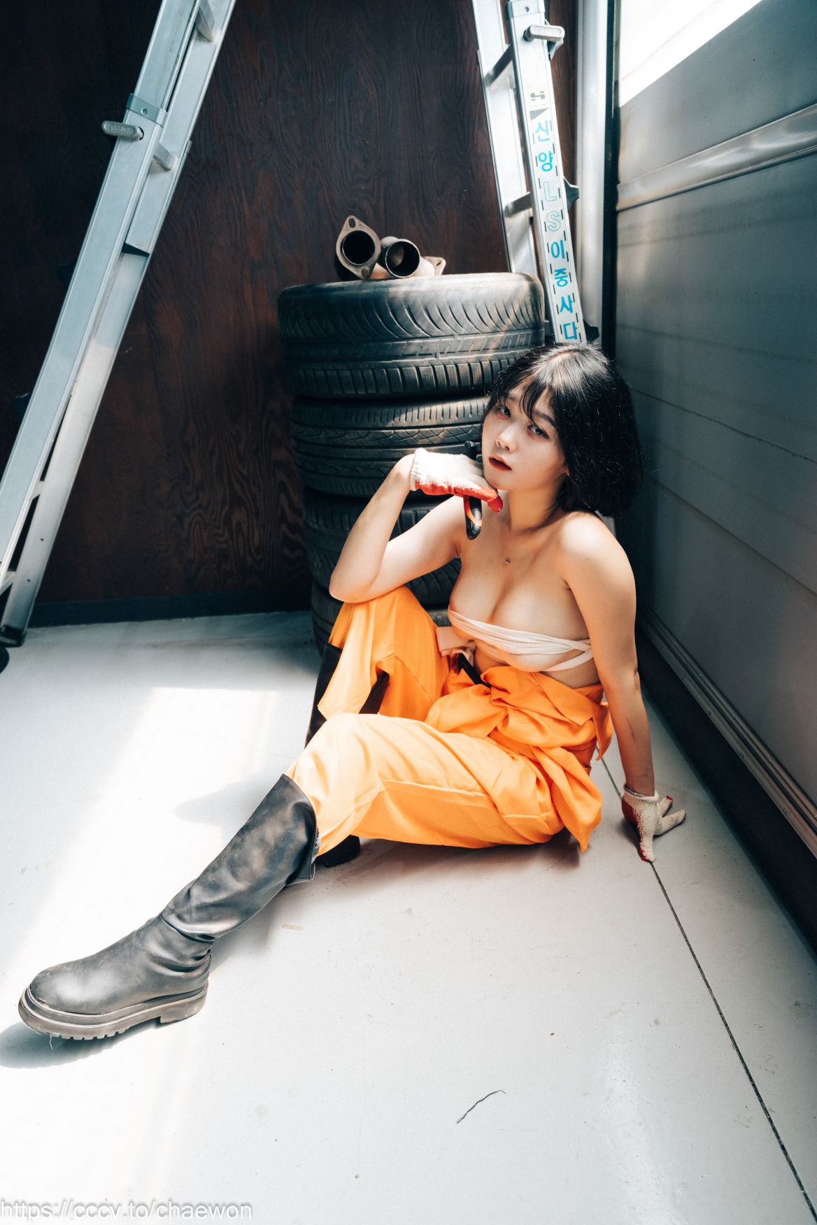 Loozy-Zia-지아---Garage-Girl-02-22