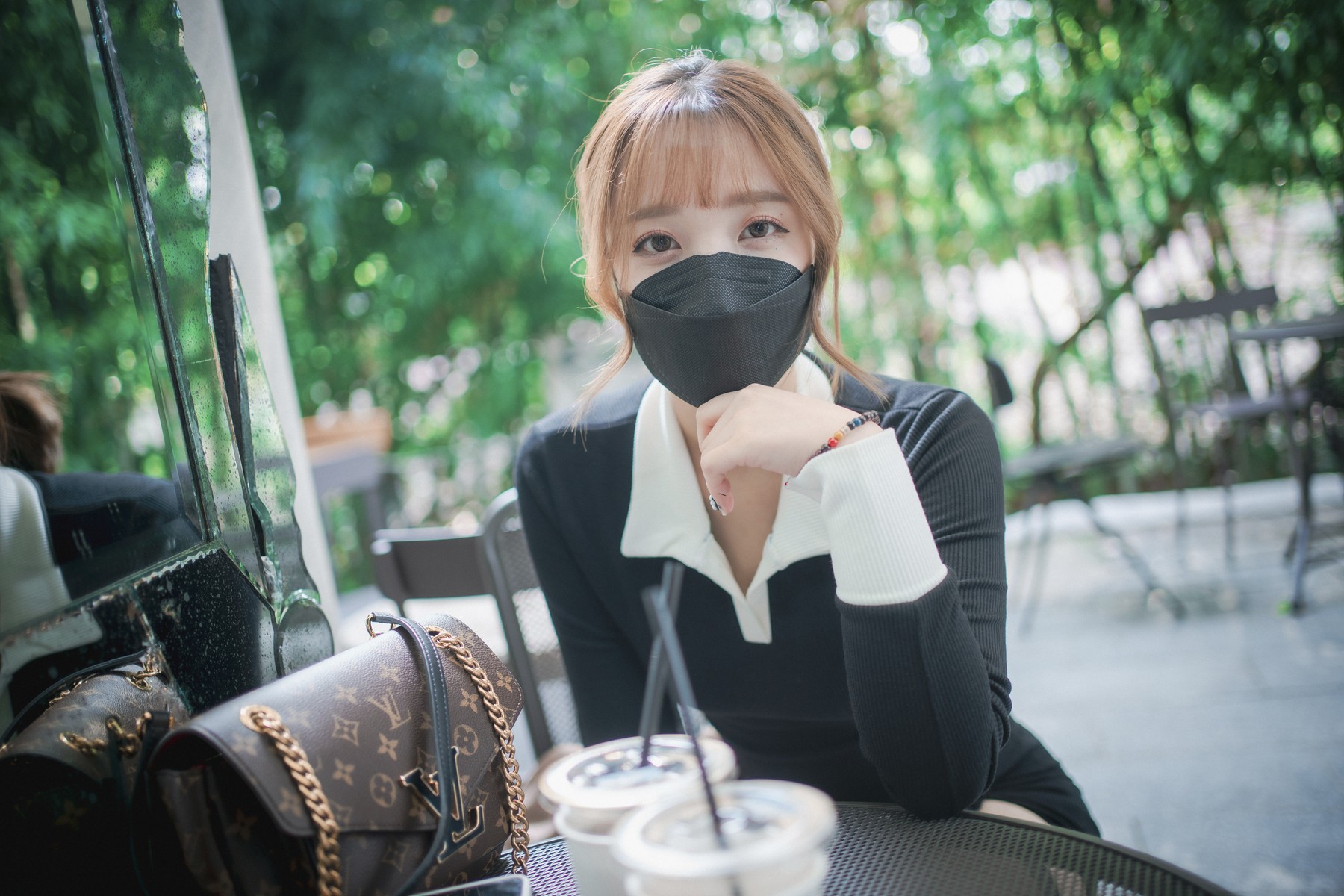 Son-Yeeun-손예은-LOOZY-A-Snap-of-Intimacy-Set02-04-03