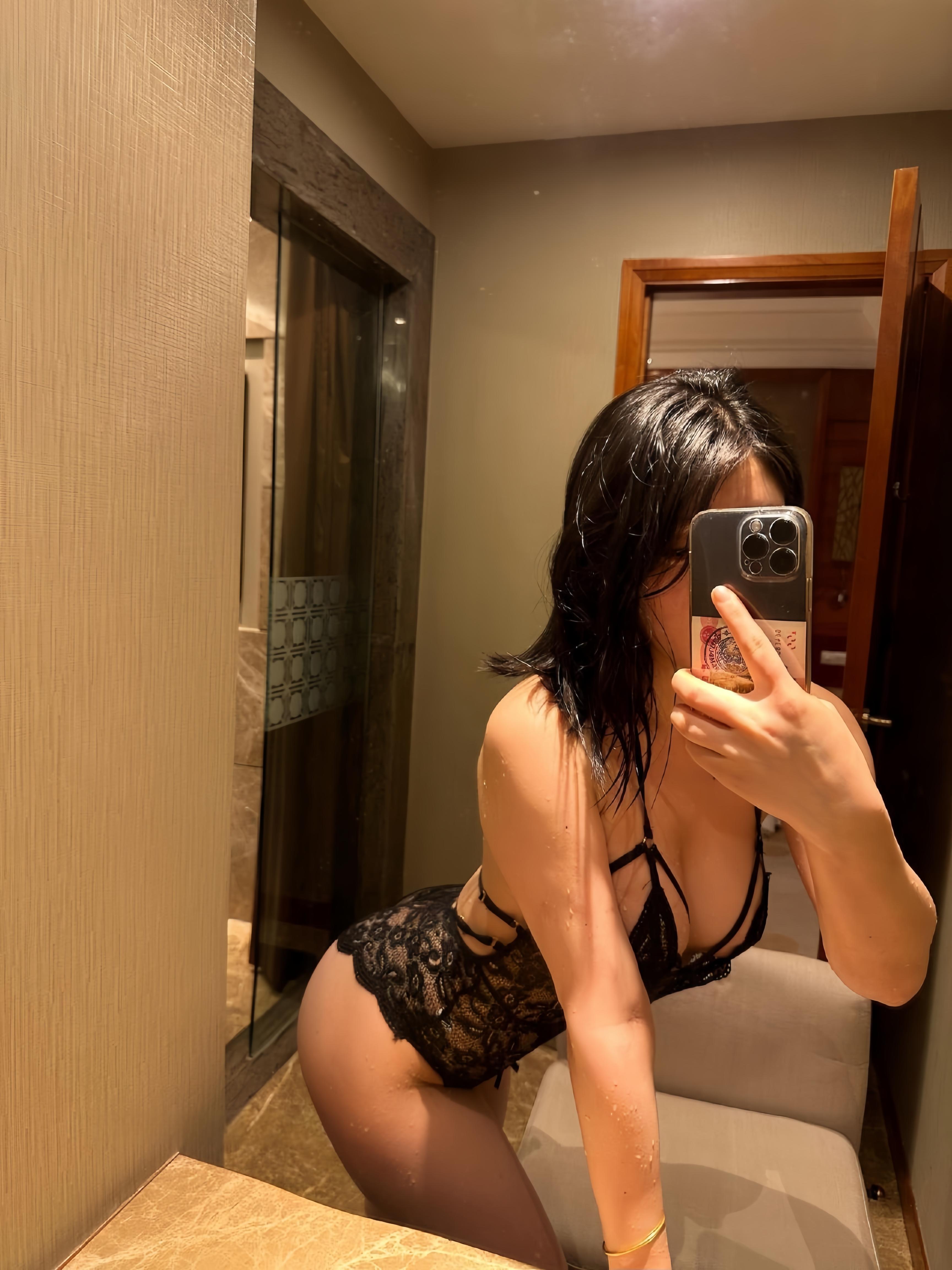 010詹詹---浴室淋浴21P90MB-08-18