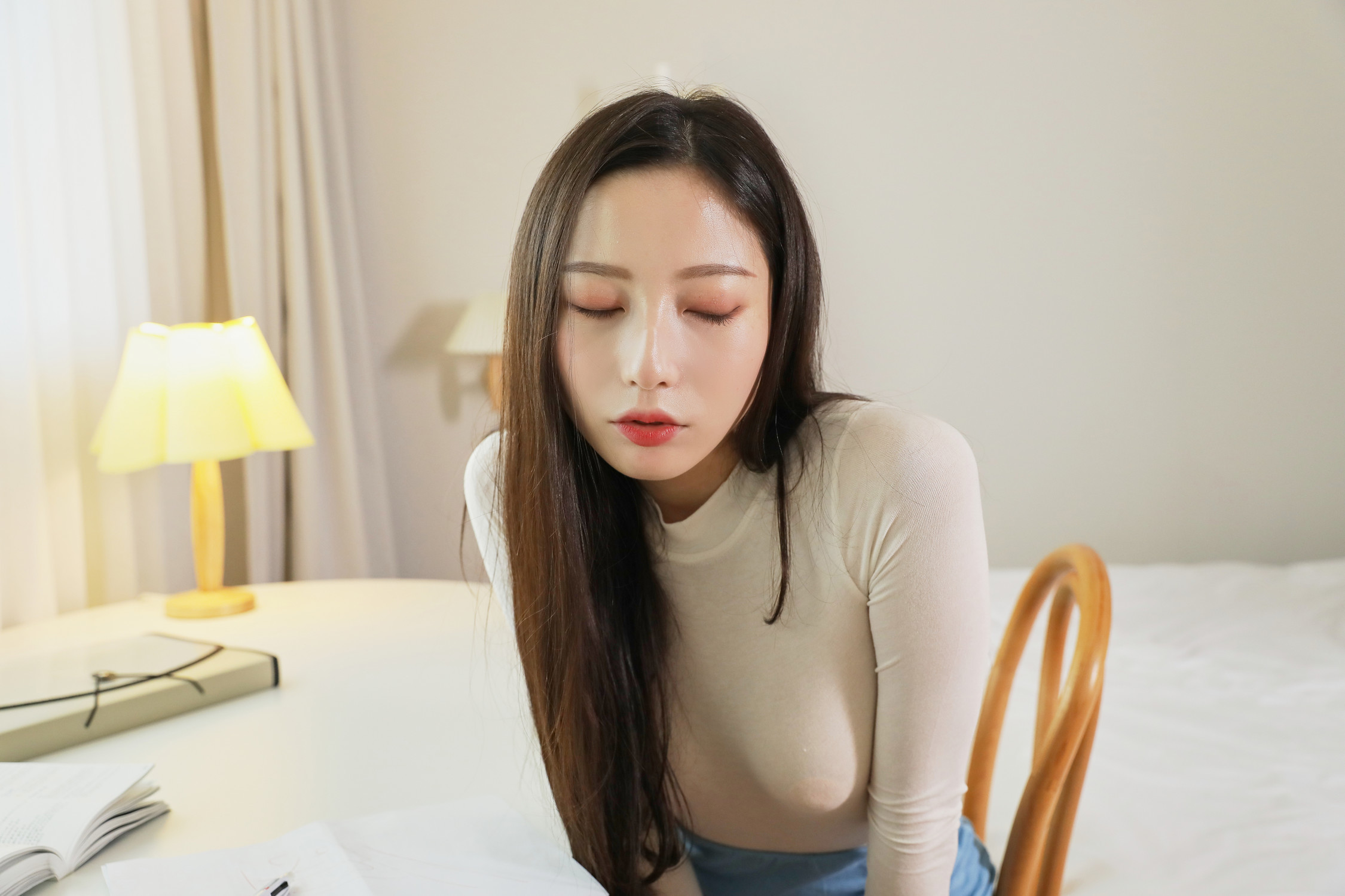 RISA-리사-BUNNY-First-Class-04-08