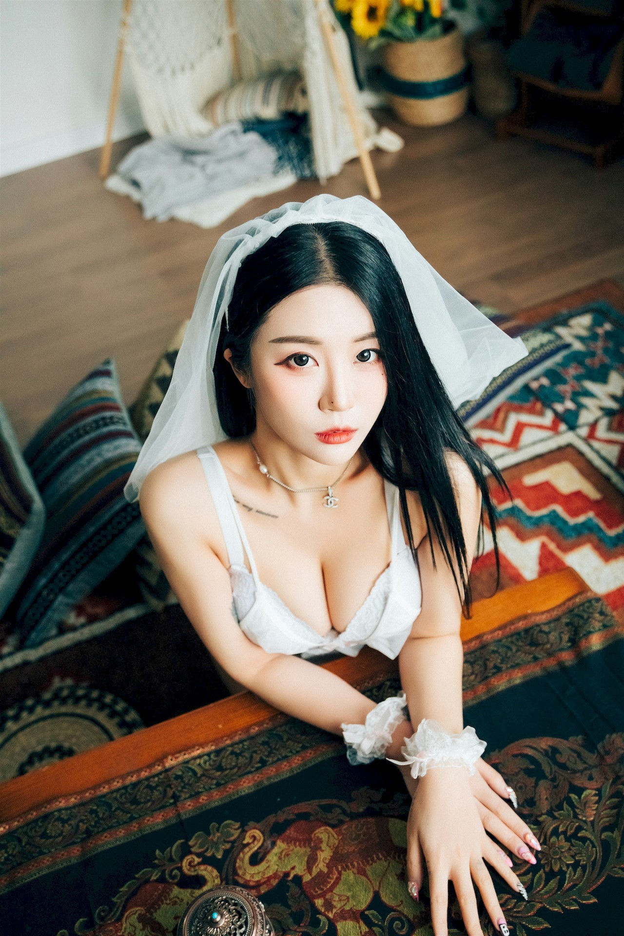 Jeong-Bomi-정보미-LOOZY-Holiday-Set02-10-02